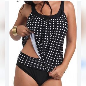 NWOT Woman's Polka Dot Swimming Suit Size S/M